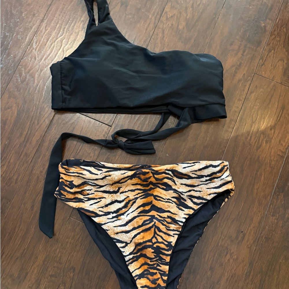 Black One-Shoulder Bikini with Tiger Print Bottoms